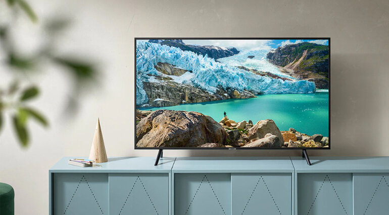 Smart Tivi Samsung 4K 65 inch UA65RU7100 có kích cỡ màn hình vừa vặn kết hợp với đường viền mỏng