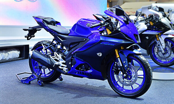 Yamaha R15 V4 giá chính hãng tại Việt Nam