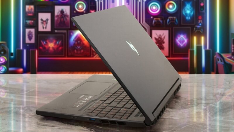 Acer Nitro V 16 (2024) - Màn 165Hz, 100% sRGB, cấu hình chiến game khá tốt