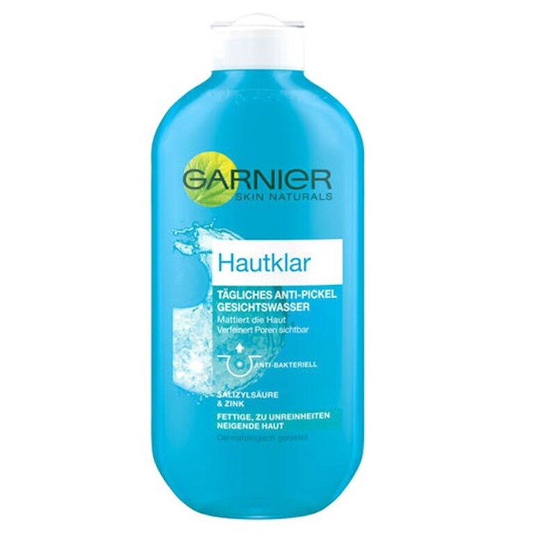 Toner Garnier màu xanh dương – dành cho da dầu mụn
