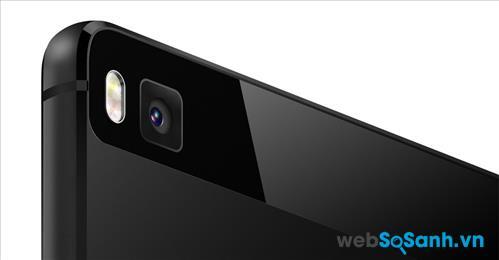 Camera của Huawei P8 có độ phân giải 13 MP, sử dụng cảm biến tiên tiến