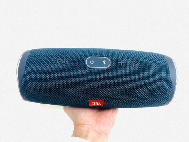 so sánh jbl flip 5 và charge 4