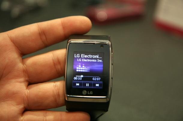 Smartwatch G Watch của LG.