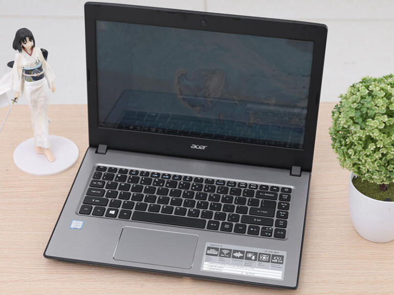 Laptop Acer Aspire E5 476