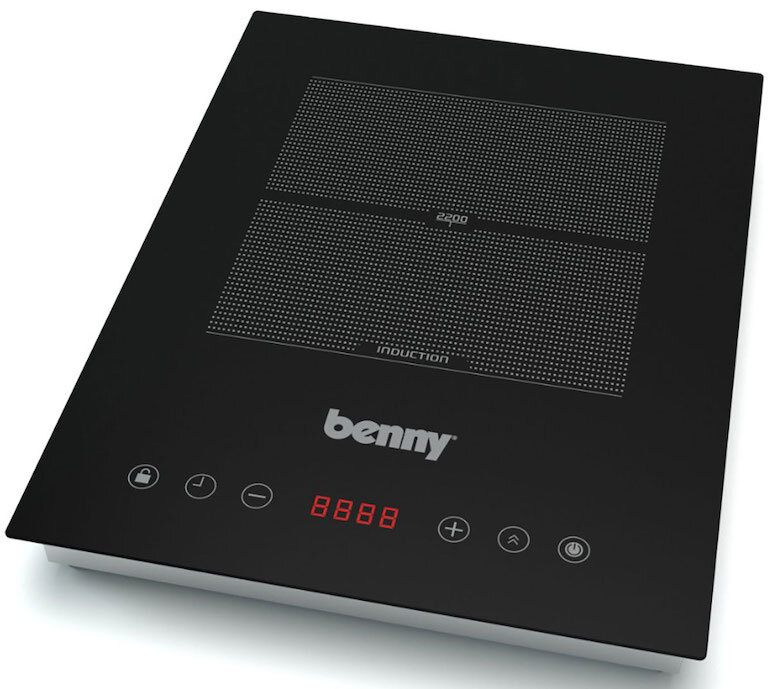 Bếp từ Benny BI-02 hoạt động với công suất 2200W cùng công nghệ nấu nhanh Booster giúp nấu nướng nhanh chóng.