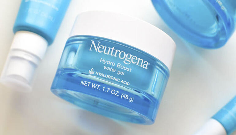 Kem dưỡng ẩm cho da mặt Neutrogena cung cấp độ ẩm cho da tuyệt đối giúp da mềm mại, mịn màng suất trong suốt nhiều giờ liền