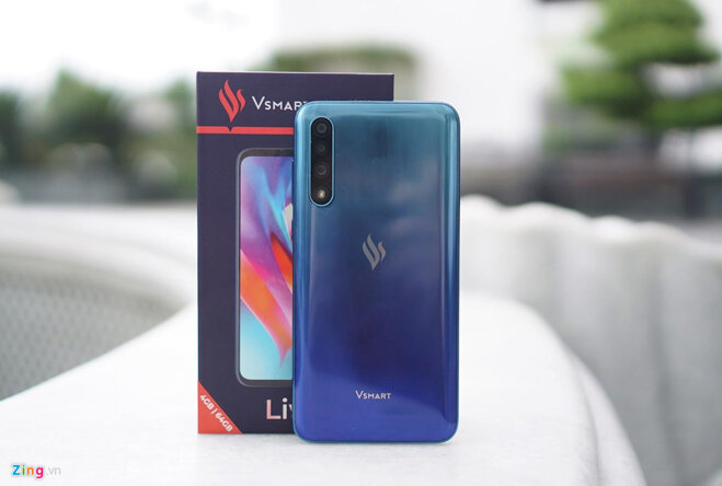 Chiếc smartphone Vsmart LIVE sở hữu nhiều tính năng hấp dẫn trong tầm giá 