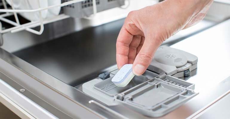 Chất tẩy rửa cho máy rửa bát vô cùng đa dạng để bạn có thể lựa chọn Chất tẩy rửa cho máy rửa bát