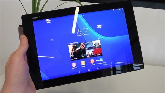 http://media.gizmodo.co.uk/wp-content/uploads/2014/02/Sony-Xperia-Z2-Tablet-09.jpg