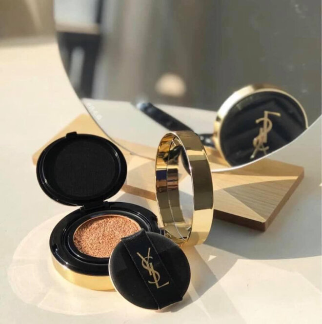 phấn nước YSL vỏ da