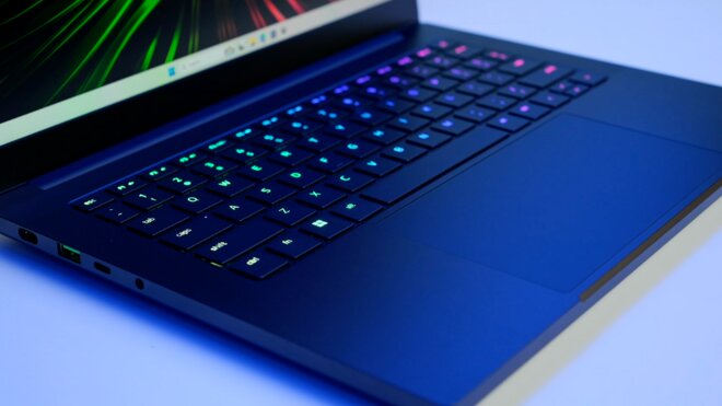 Razer Blade 14 2024: Chiếc laptop gaming 14 inch 'toàn năng' nhất hiện tại!