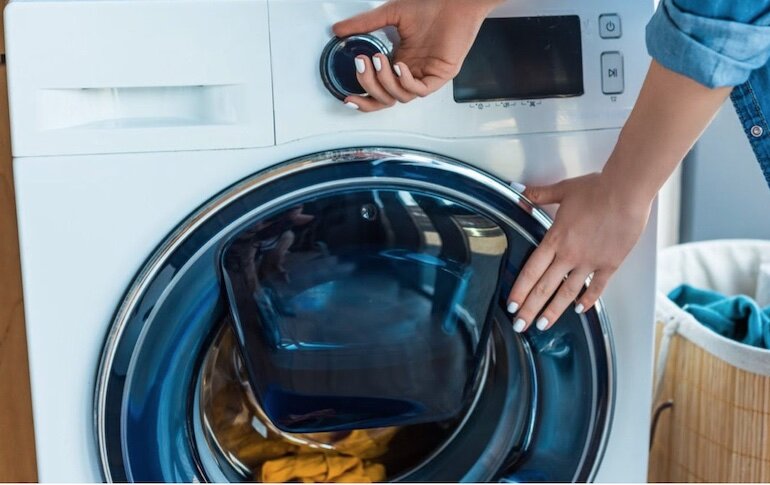 Trước Khi giặt vật dụng nên đánh giá với vật kỳ lạ gì nhập lồng giặt hoặc không