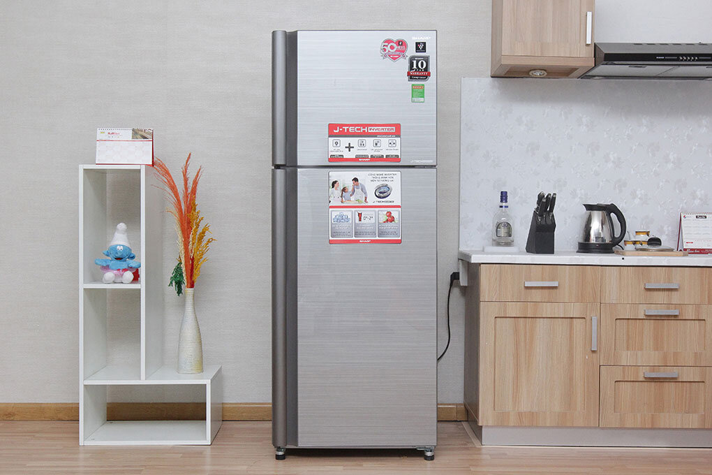 Tủ lạnh tiết kiệm điện Sharp Inverter sang trọng và hiện đại
