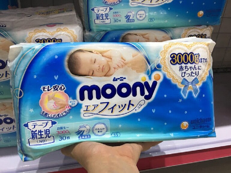 Tã dán Moony