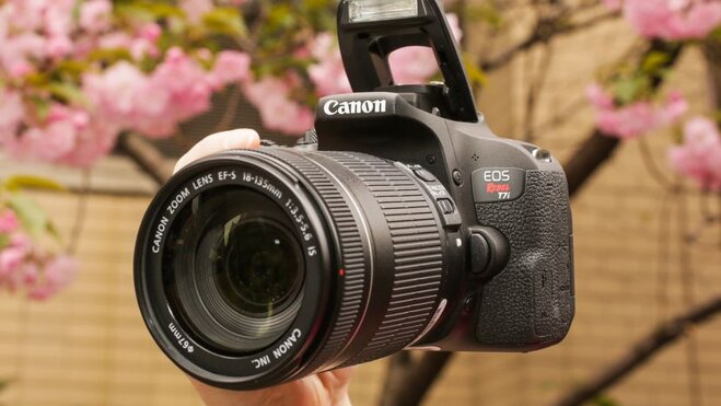 Tại Nhật Canon EOS 80D còn được gọi EOS Kiss X9i