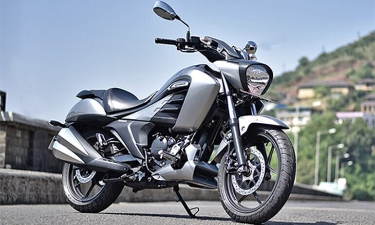 Suzuki Intruder 150 động cơ