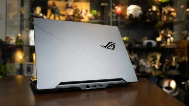 Asus ROG Zephyrus Duo 15 GX550