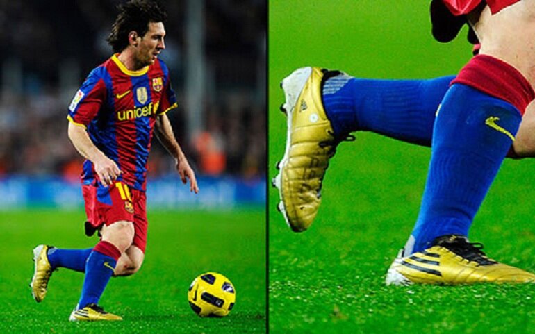 Giày đá bóng là  dụng cụ thể thao chuyên nghiệp được thiết kế dành riêng cho những người có nhu cầu chơi bóng đá