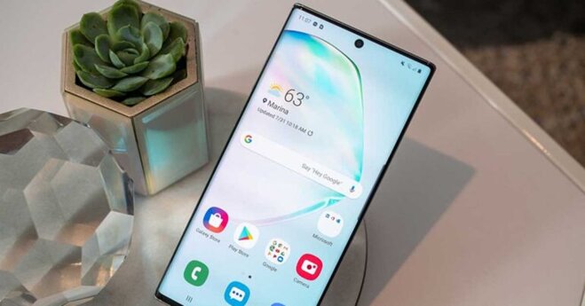 Huawei P30 Pro và Samsung Galaxy Note 10