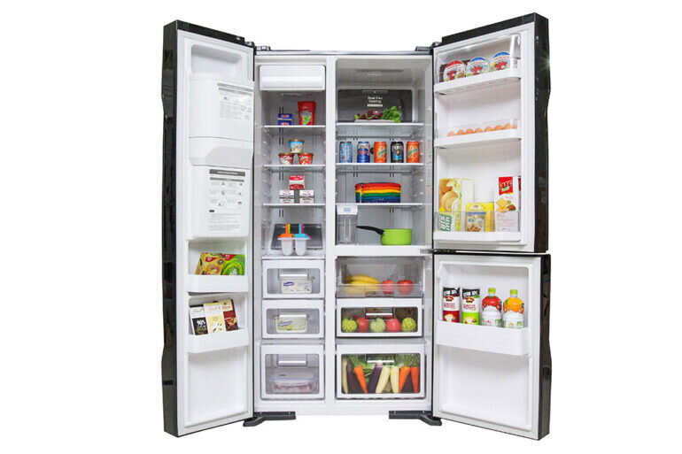 Nên chọn mua tủ lạnh 3 cánh SBS Hitachi R-M700PGV2 (GBK) 600 Lít hay Panasonic NR-CY550AKVN thì tốt hơn?