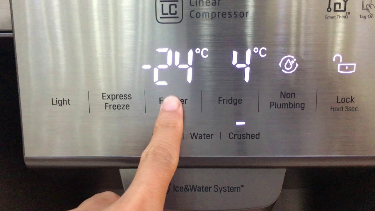 Hệ thống cảm ứng từ nhạy bén, dễ điều khiển tủ lạnh LG