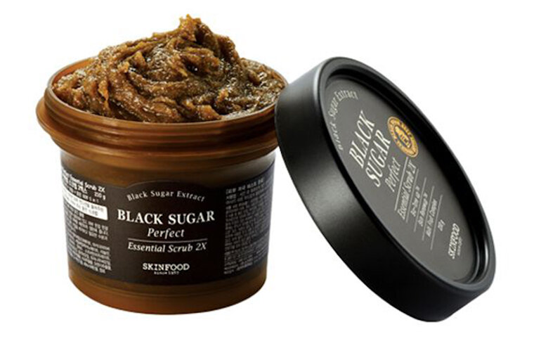 Kem tẩy da chết Skinfood Black Sugar Perfect Essential Scrub 2X