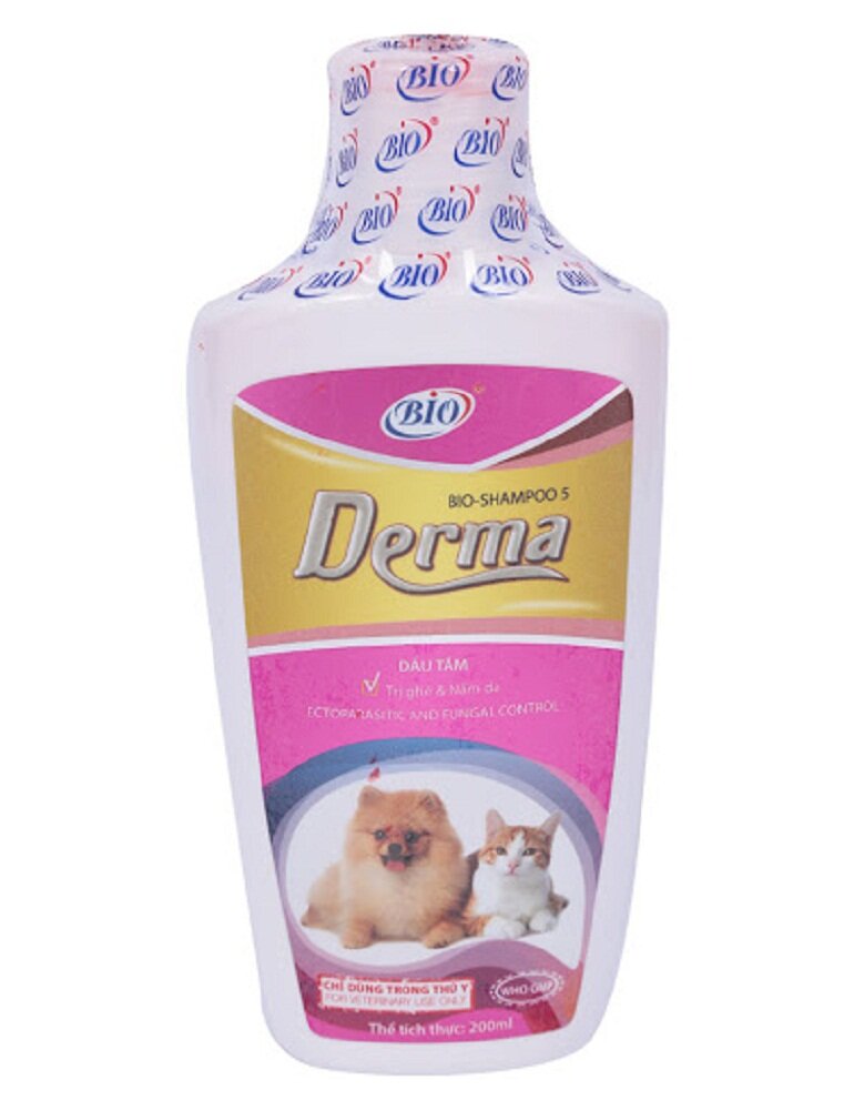 Bio Derma anti-bug shower gel for cats