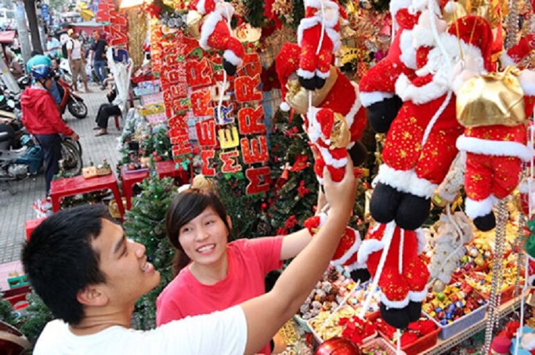 Ở đâu bán cây thông Noel thành phố Hồ Chí Minh 