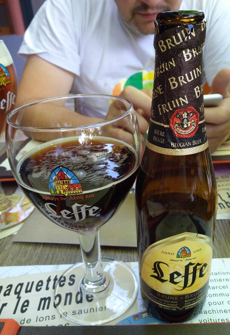 Bia Leffe không chỉ nhìn chất lượng mà còn là một thức uống chất lượng