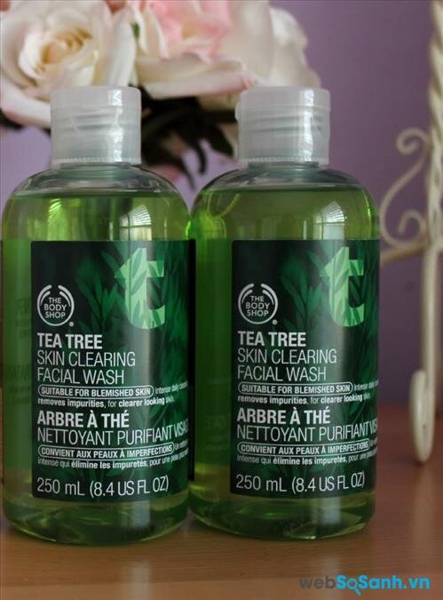 The Body Shop Tea Tree Skin Clearing Toner 