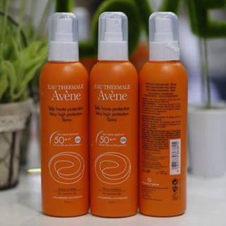 Kem chống nắng dạng xịt Avene Very High Protection Spray SPF 50