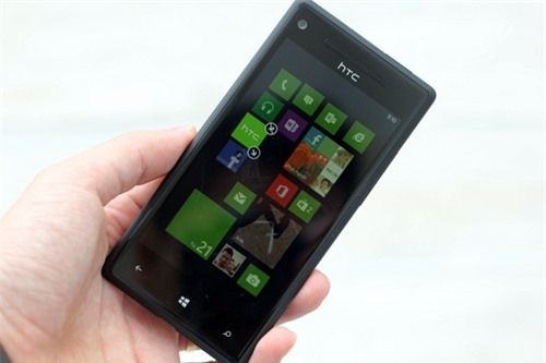 HTC-Windows-Phone-8X-7-JPG-1354003361_50