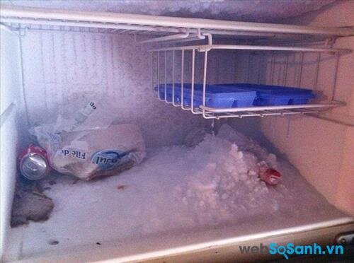 Cách xử lý tủ lạnh mini bị đóng tuyết cũng khá đơn giản