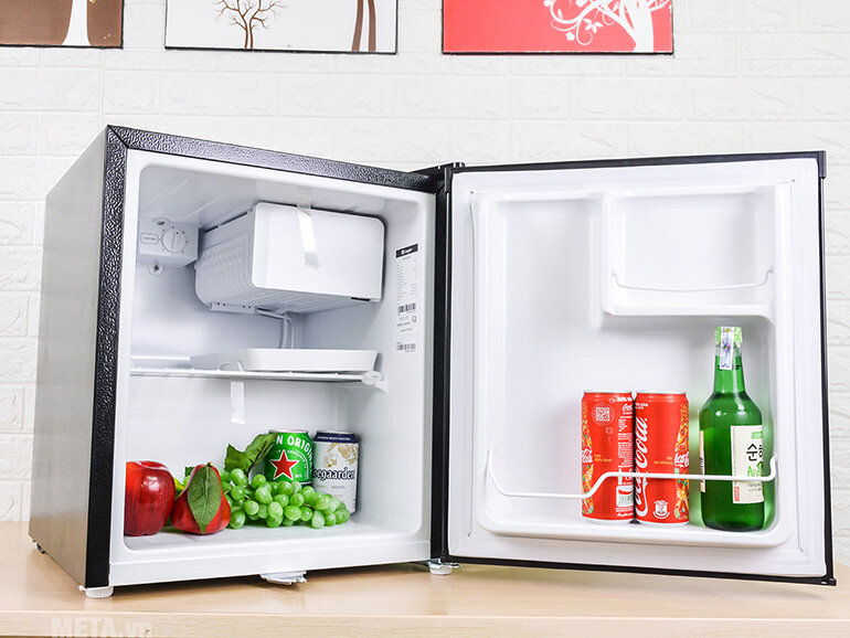 Tủ lạnh mini Casper dung tích 44 lít