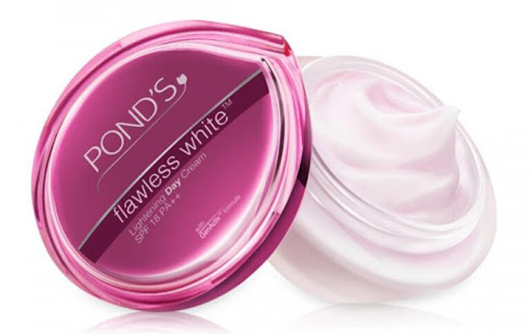 Kem dưỡng da Pond's Flawless White Visible Lightening Day Cream