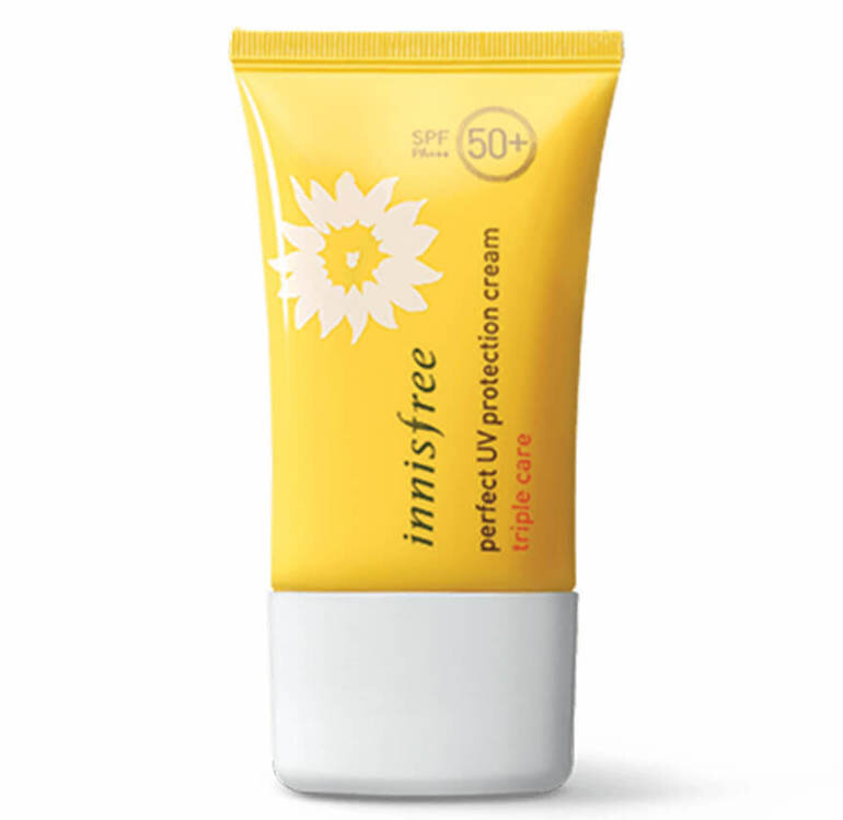 Kem chống nắng Innisfree Triple Care được thiết kế đơn giản