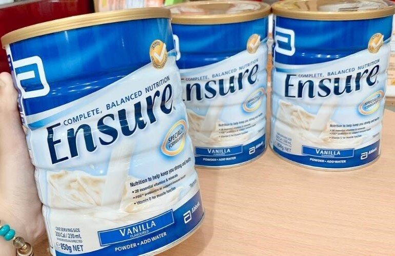 Sữa cho những người già cả Ensure Úc được tin cẩn sử dụng bên trên thị ngôi trường Việt Nam