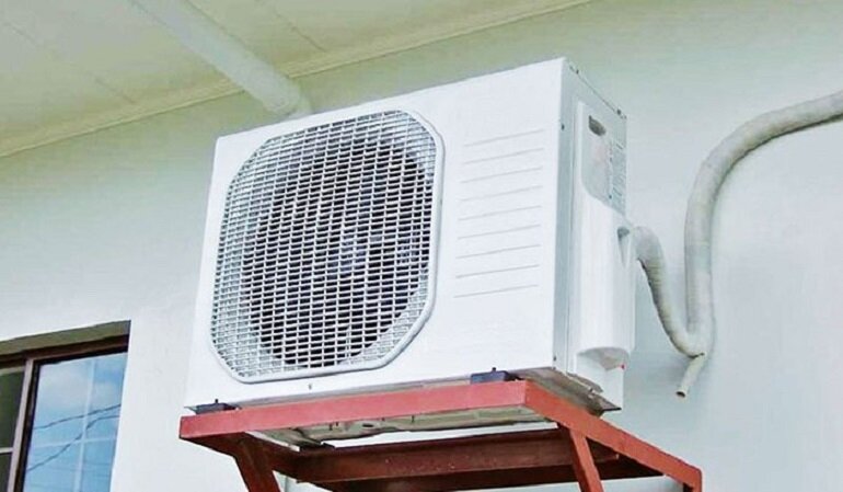 mã lỗi L4 máy lạnh Daikin