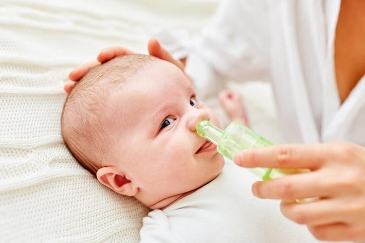 Những lưu ý khi sử dụng máy hút mũi cho trẻ sơ sinh
