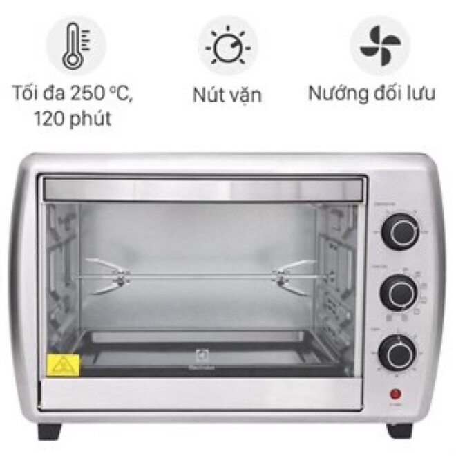 Lò nướng Electrolux eot38mxc là lò nướng thùng có dung tích lớn đến 38 lít, phục vụ tốt cho các gia đình đông người hay kinh doanh.