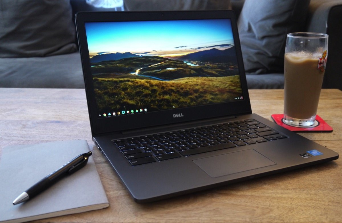 Alt + Caption: Sản phẩm Laptop Dell Chromebook chất lượng 