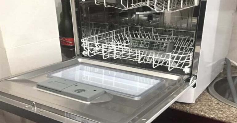 Lỗi hệ thống điện tử khiến máy rửa bát không xả nước Máy rửa bát Electrolux không thoát nước