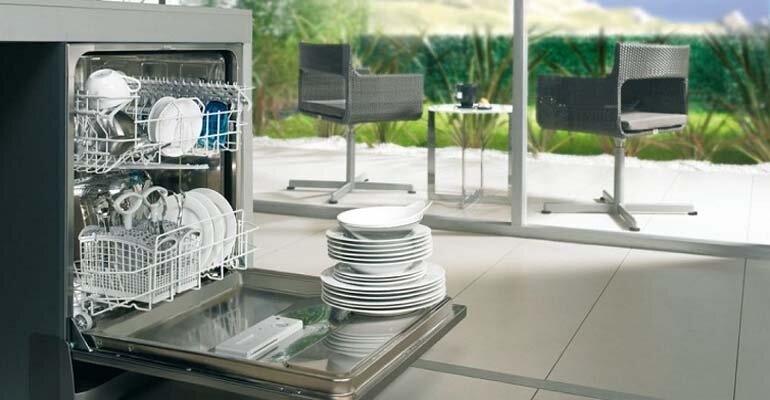 Lựa chọn kích thước máy rửa bát phù hợp với không gian bếp Nên mua máy rửa bát bao nhiêu bộ
