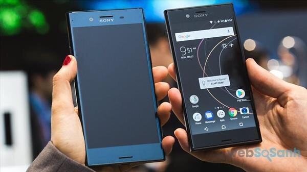 Sony Xperia XZs (phải) và XZ Premium