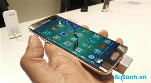 Samsung Galaxy S6 Edge sở hữu thiết kế khác biệt