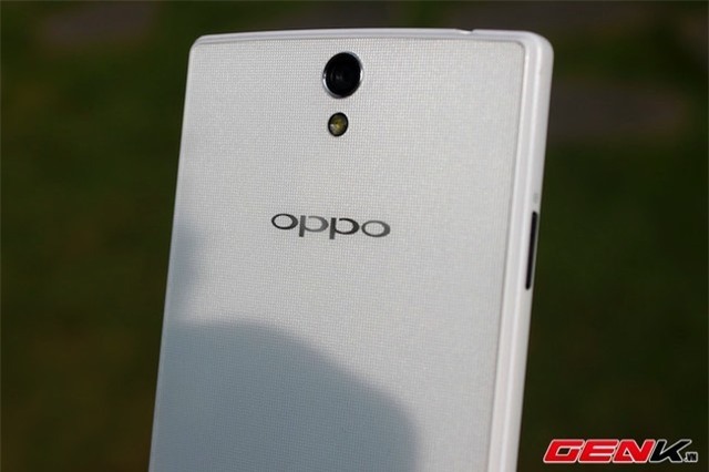 Cận cảnh Oppo Find 5 mini, smartphone tầm trung sắp bán ra tại Việt Nam