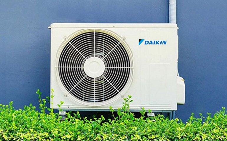 điều hòa Daikin báo lỗi E0