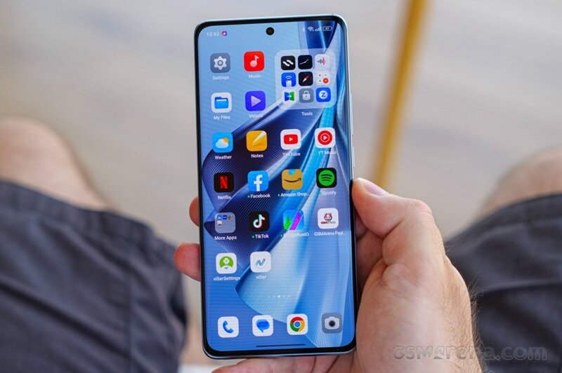 OPPO Reno10 5G giảm giá còn hơn 5 triệu đồng, khó có lựa chọn nào hoàn hảo hơn