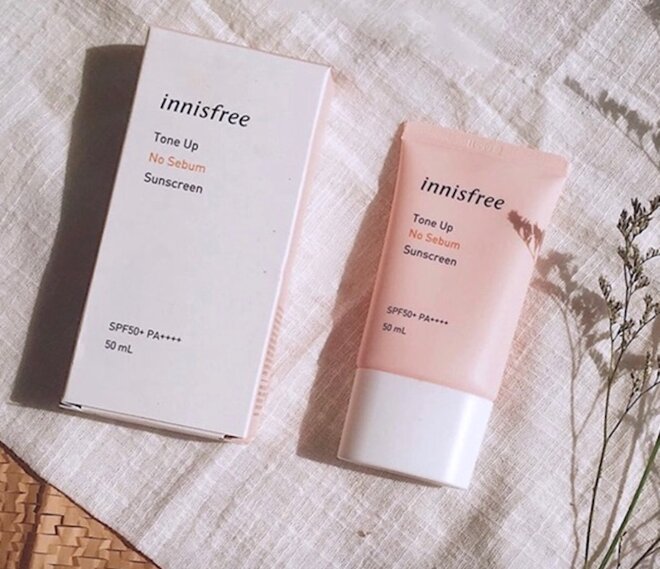 Kem chống nắng Innisfree Tone Up có thiết kế bao bì sang trọng