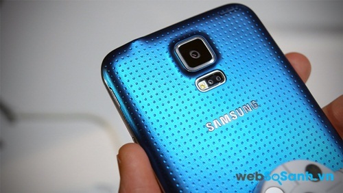 Samsung sử dụng chất liệu nhựa cao cấp cho Galaxy S5